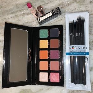 Violet Voss Eyeshadow & Moda Brush Set & Fenty Lip